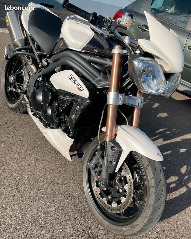 Vends Triumph Speed Triple (image 1)