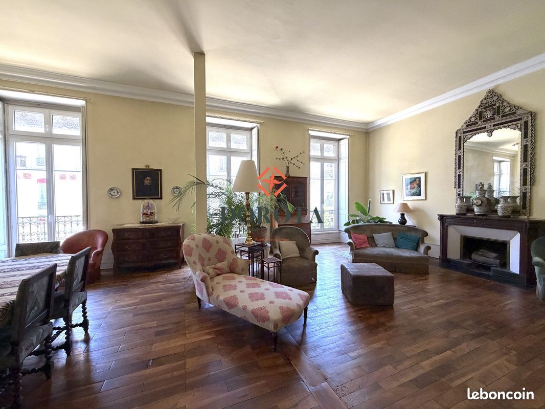 Appartement 6 pièces 200 m² · à Grenoble · 200 m² · 499 000 €