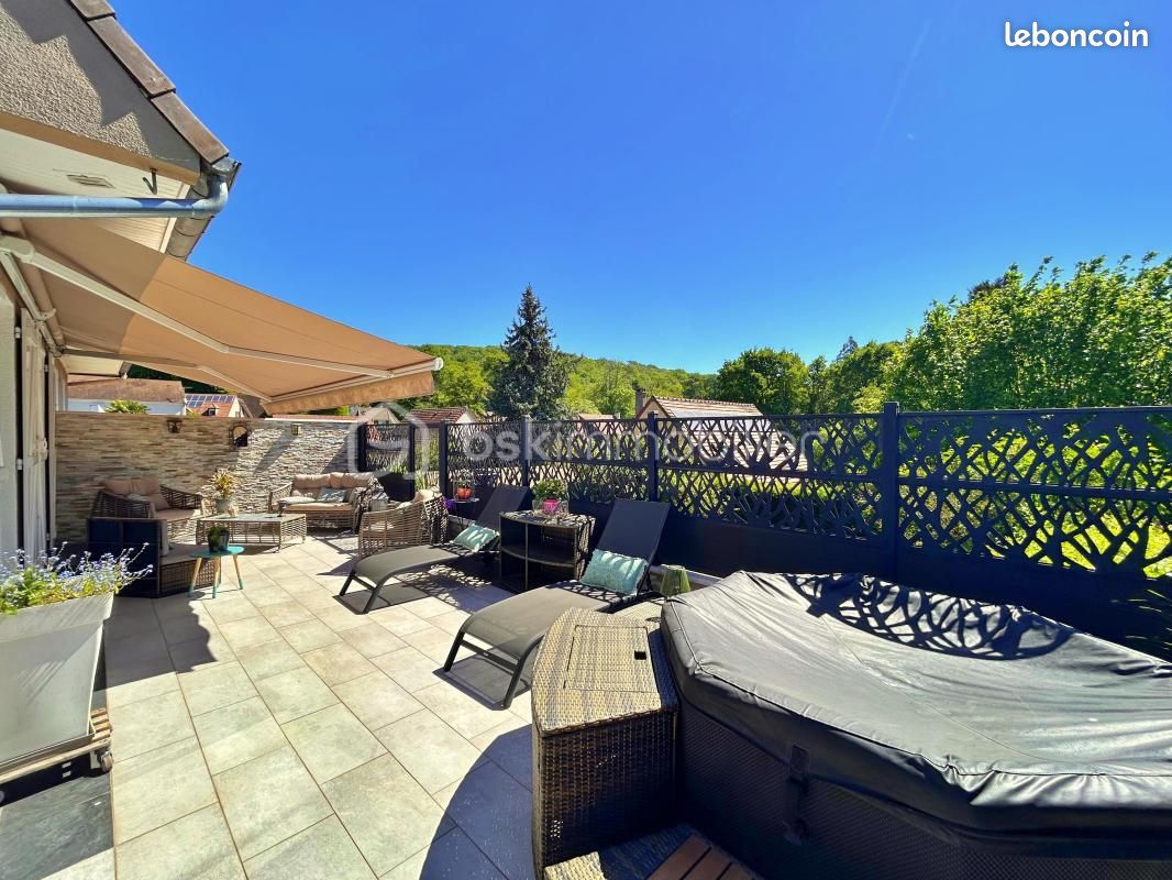 Maison 8 pièces 170 m² · à Jouars-Pontchartrain · 170 m² · 619 000 €
