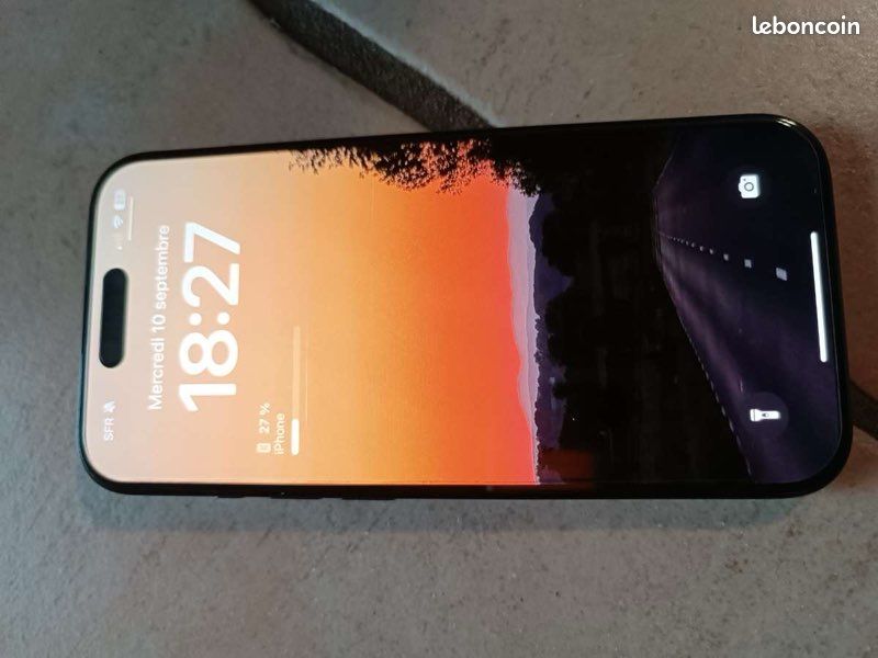 Iphone 15 pro 128go (image 1)