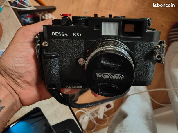 Voigtländer: Bessa R3 A Price Guide: estimate a camera value