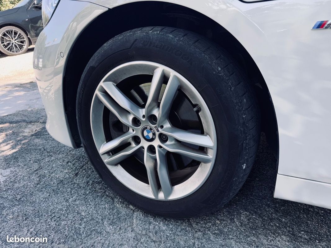 BMW SERIE 2 Active Tourer 1.5L 220CH 225 xe M Sport + SIEGES CHAUFFANTS + AFFICHAGE TETE HAUTE + HARMAN KARDON + CAMERA DE RECUL + GARANTIE 12 MOIS (image 18)