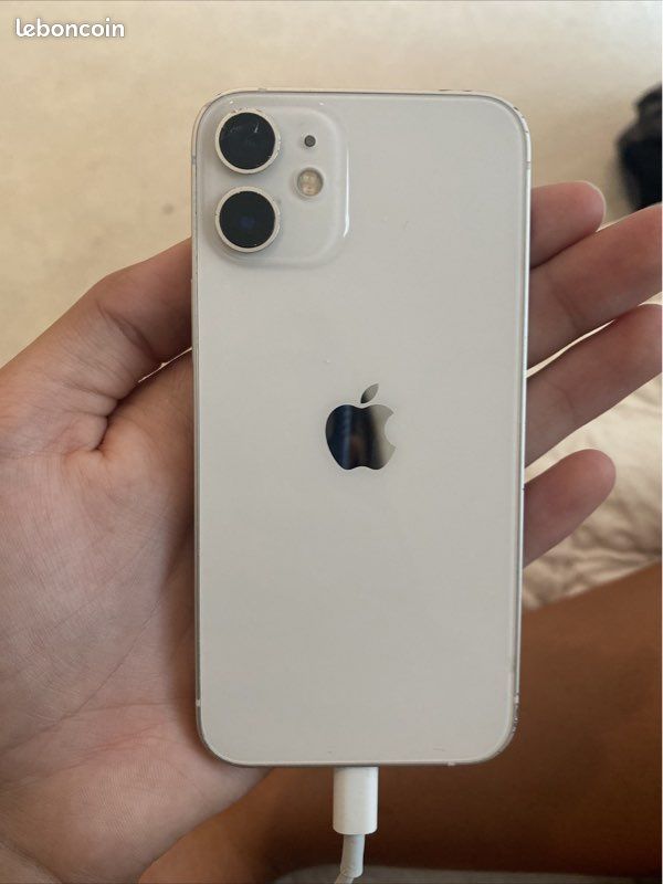Iphone 12 (image 2)