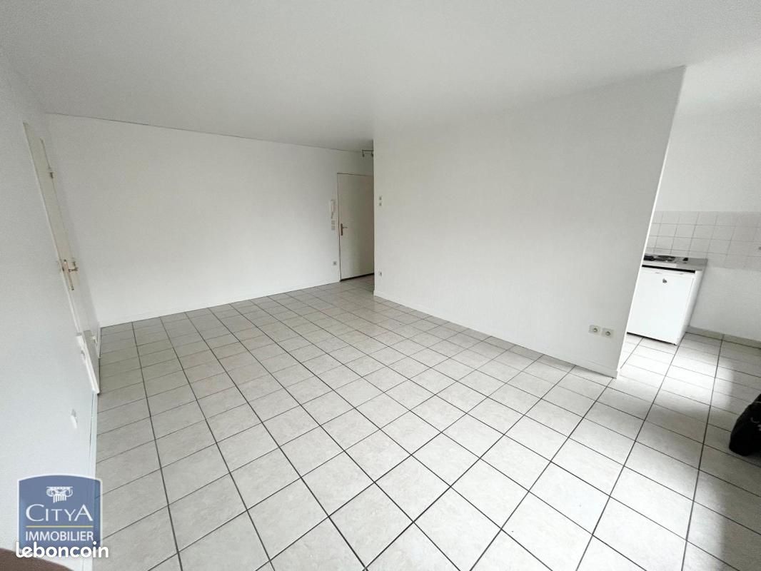 Appartement 2 pièces 48 m² · à Valenciennes · 48 m² · 608 €
