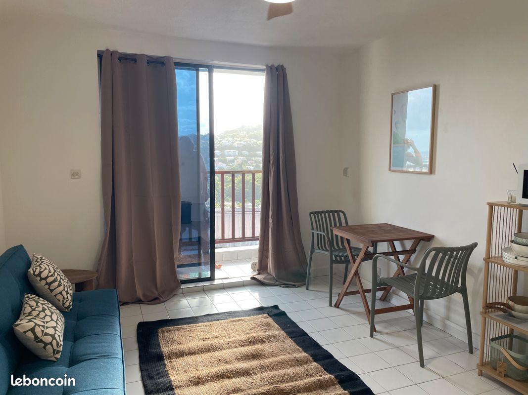Appartement 1 pièce 18 m² · à Fort-de-France · 18 m² · 565 €/mois