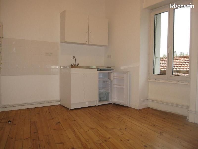 Appartement 1 pièce 25 m² · à Andrézieux-Bouthéon · 25 m² · 360 €