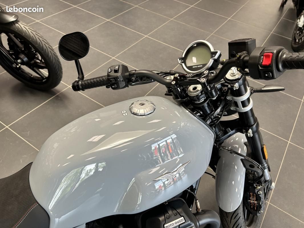 Moto Guzzi V7 SPORT 850 (image 5)