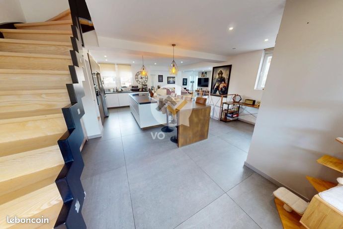 Maison 6 pièces 139 m²