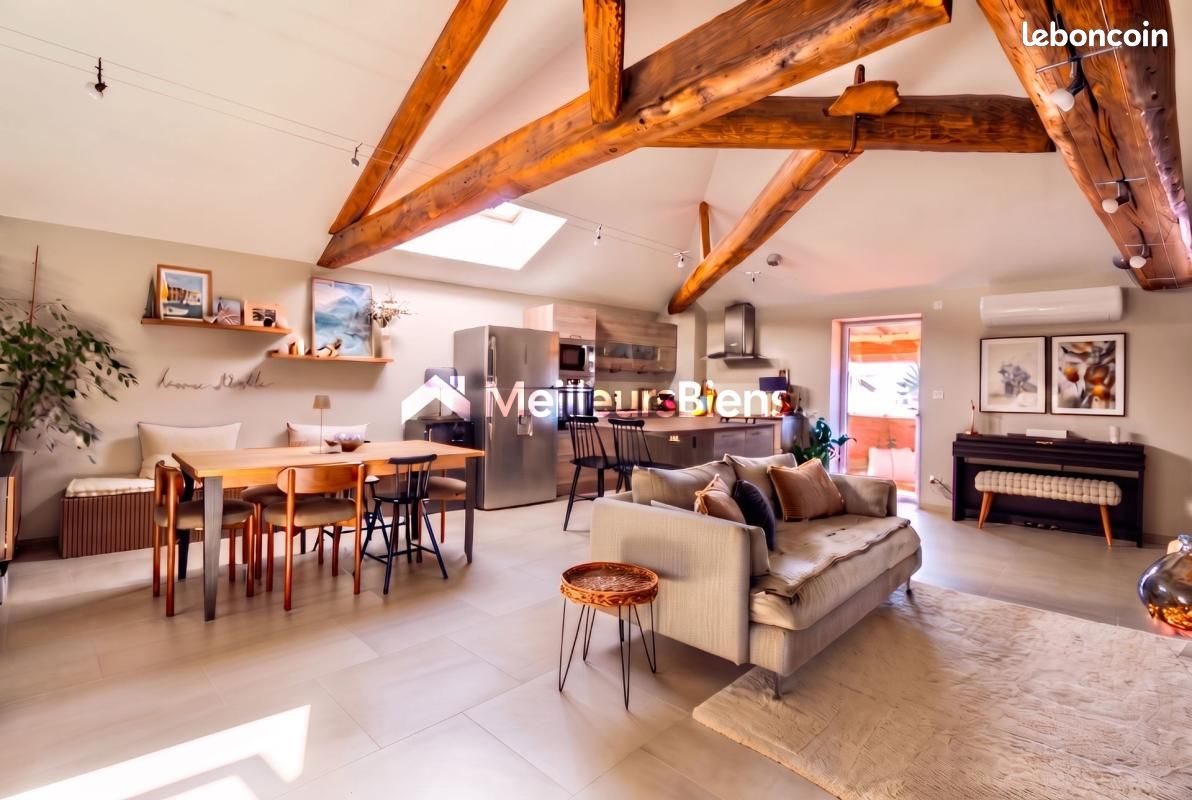 Appartement 4 pièces 85 m² · à Villeneuve · 85 m² · 262 500 €