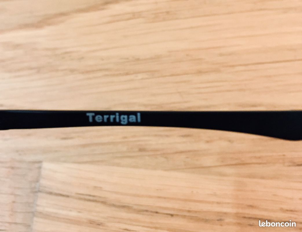 Lunettes de soleil polarisées OAKLEY Terrigal - Parfait état (image 8)