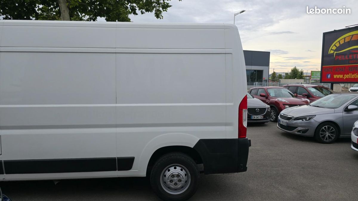 Peugeot Boxer Fourgon Surélevé 333 L2H2 Pack Clim Nav HDi 130 (image 11)