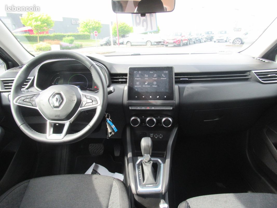Renault CLIO V 1.6 E-TECH 140 BUSINESS Business (image 3)