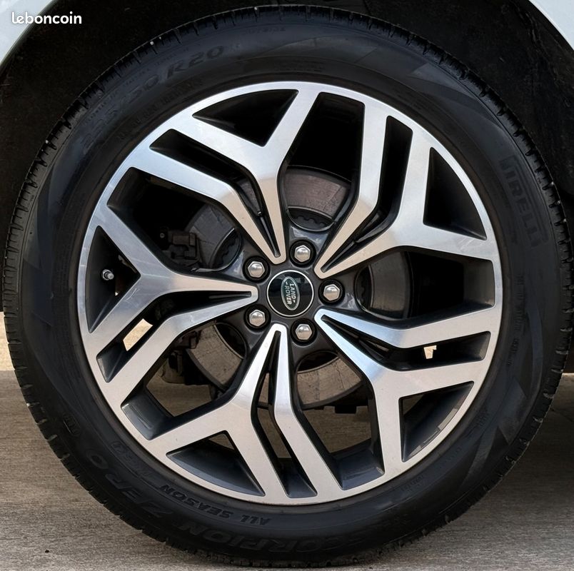 LAND ROVER RANGE ROVER EVOQUE II 1.5 P300E PHEV 4WD R-DYNAMIC HSE BVA8 + TOIT PANO + ATTELAGE + MERIDIAn (image 29)