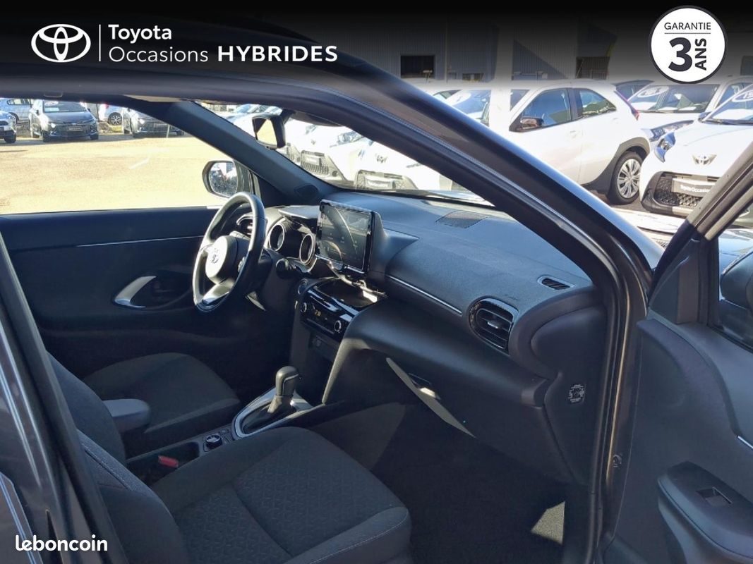 Toyota Yaris Cross 116h Design AWD-i MY22 (image 6)