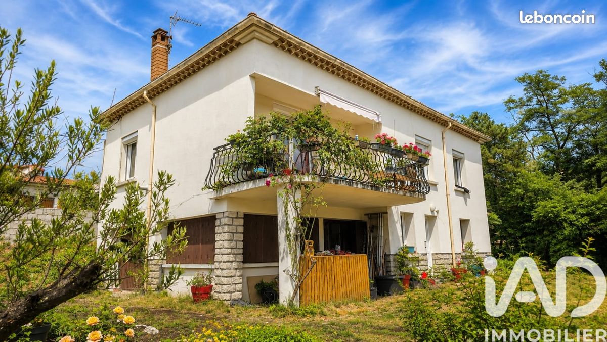Maison 5 pièces 141 m² · à Bessèges · 141 m² · 195 000 €