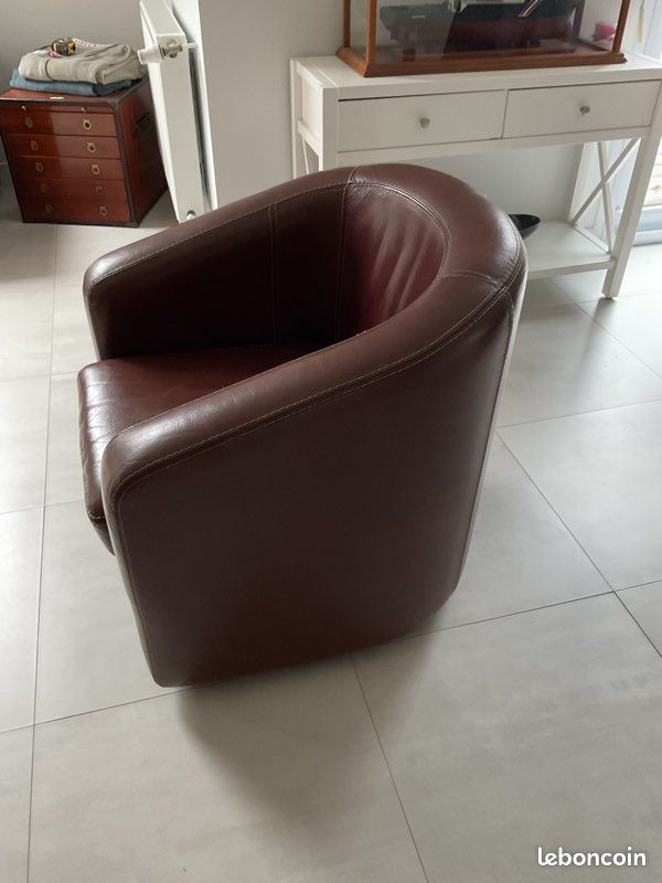 Fauteuil En Cuir Marron Clair - Style Contemporain - État Satisfaisant - Occasion