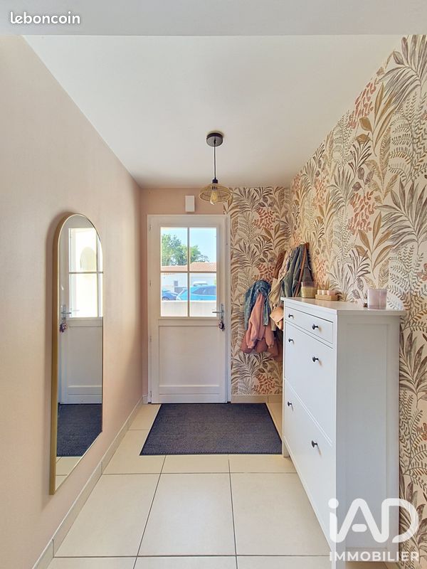 Maison 5 pièces 126 m² · à Bouhet · 126 m² · 285 000 €