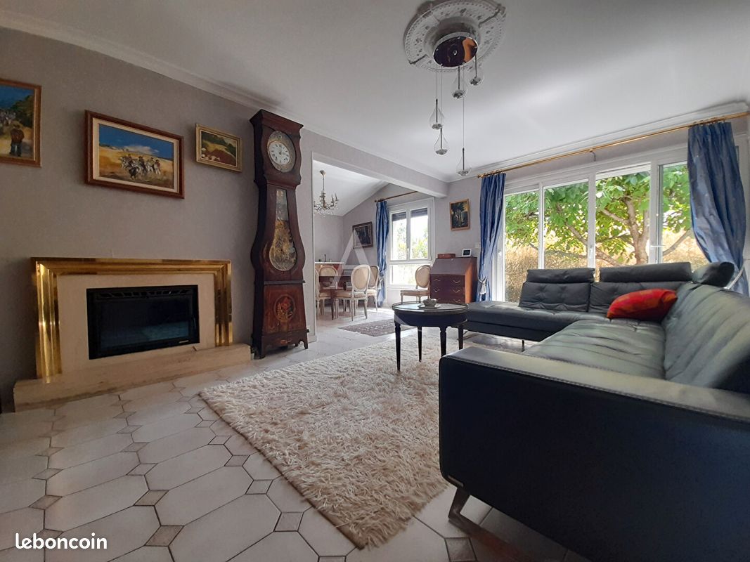 Maison 7 pièces 127 m² · à Saint-Médard-en-Jalles · 127 m² · 389 000 €