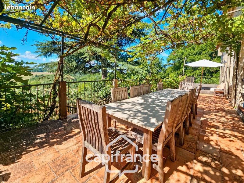 Maison 14 pièces 474 m² · à Foulayronnes · 474 m² · 590 000 €