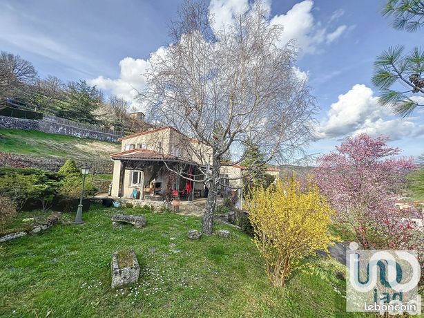 Propriété 7 pièces 168 m²