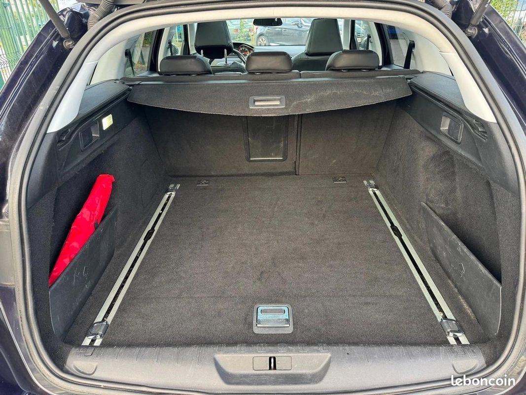 Peugeot 308 II SW 2.0 BLUEHDI 150 S&S FELINE EAT6 (image 20)