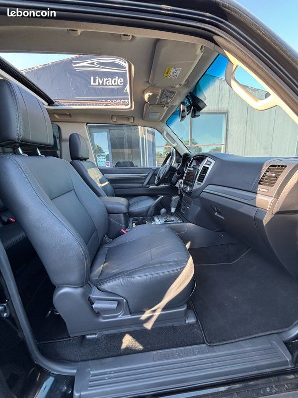 Mitsubishi Pajero 3.2 DID 190 CH Instyle - Garantie (image 5)