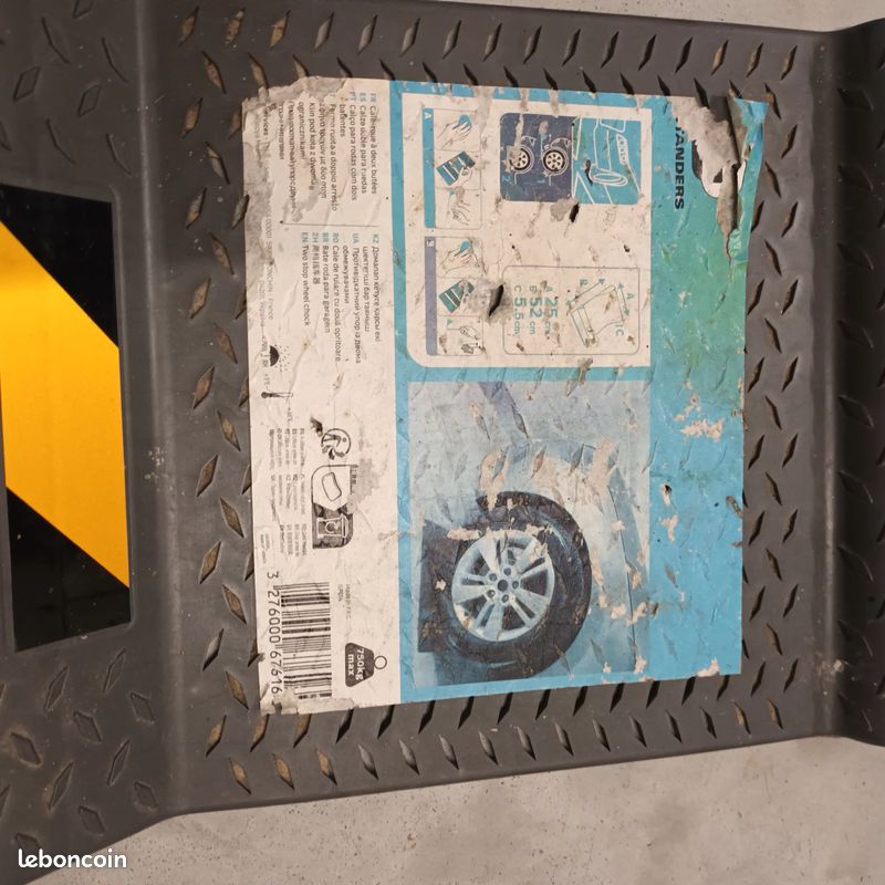 Cale roue voiture (image 2)