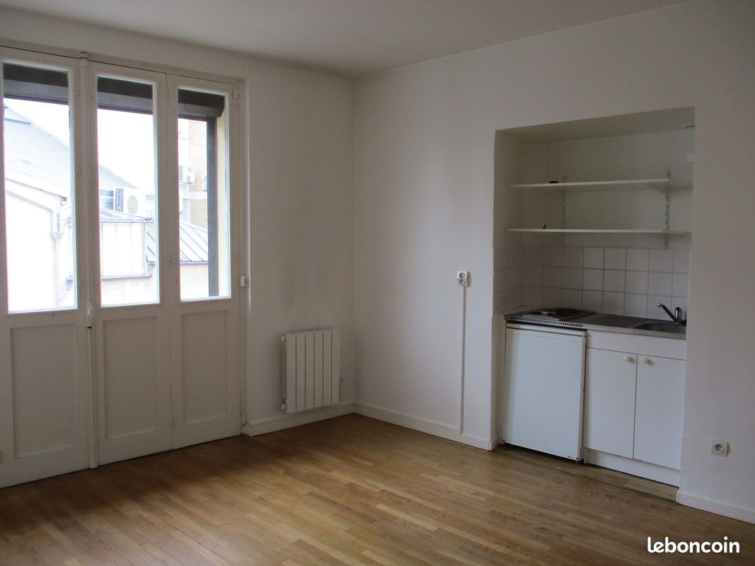 Appartement 1 pièce 28 m² · à Reims · 28 m² · 370 €