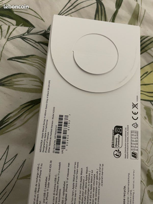 Apple Watch série 11 46 mm couleur gris (image 4)