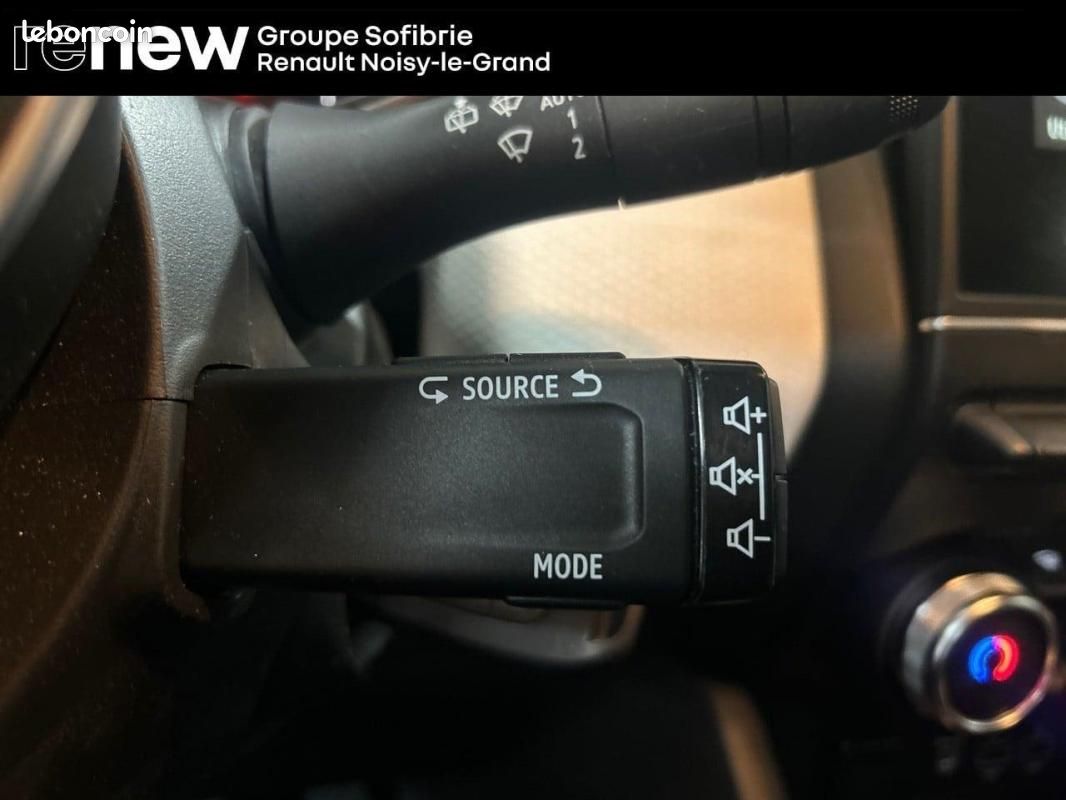 Renault Clio V E-Tech full hybrid 145 Evolution (image 20)