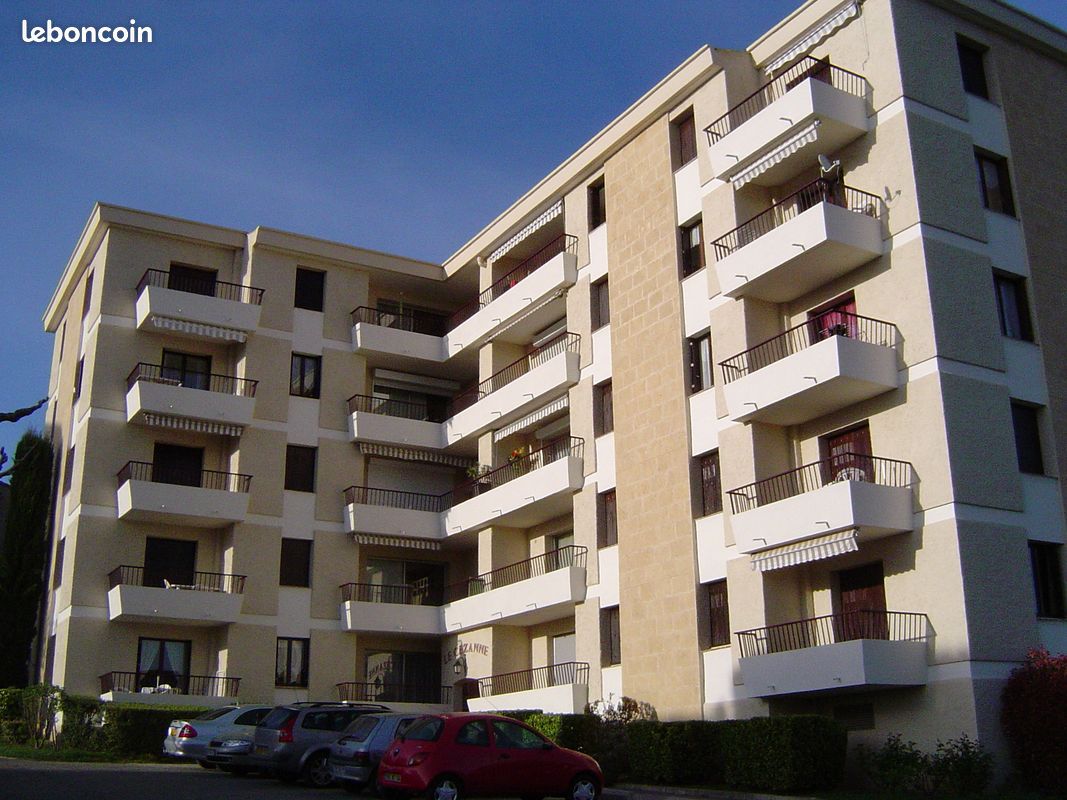 Appartement 2 pièces 32 m² · à Gréoux-les-Bains · 32 m² · 700 €/mois