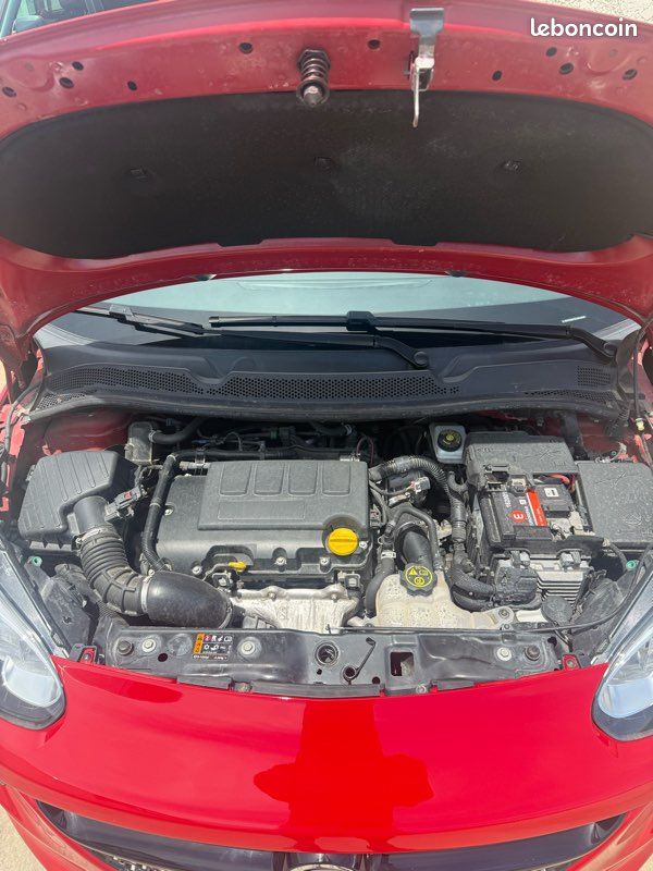 Opel adam s 1.4 turbo 150 (image 14)