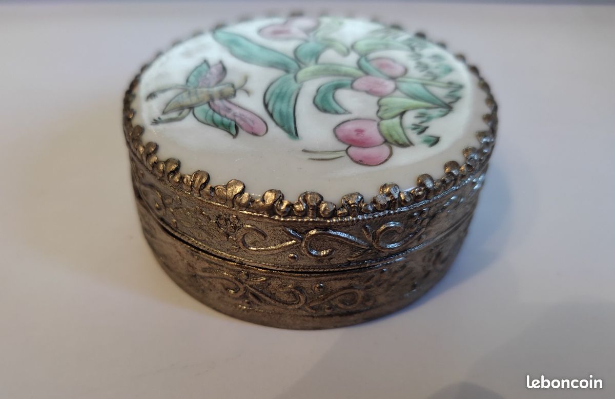 Petite boîte ronde (image 2)