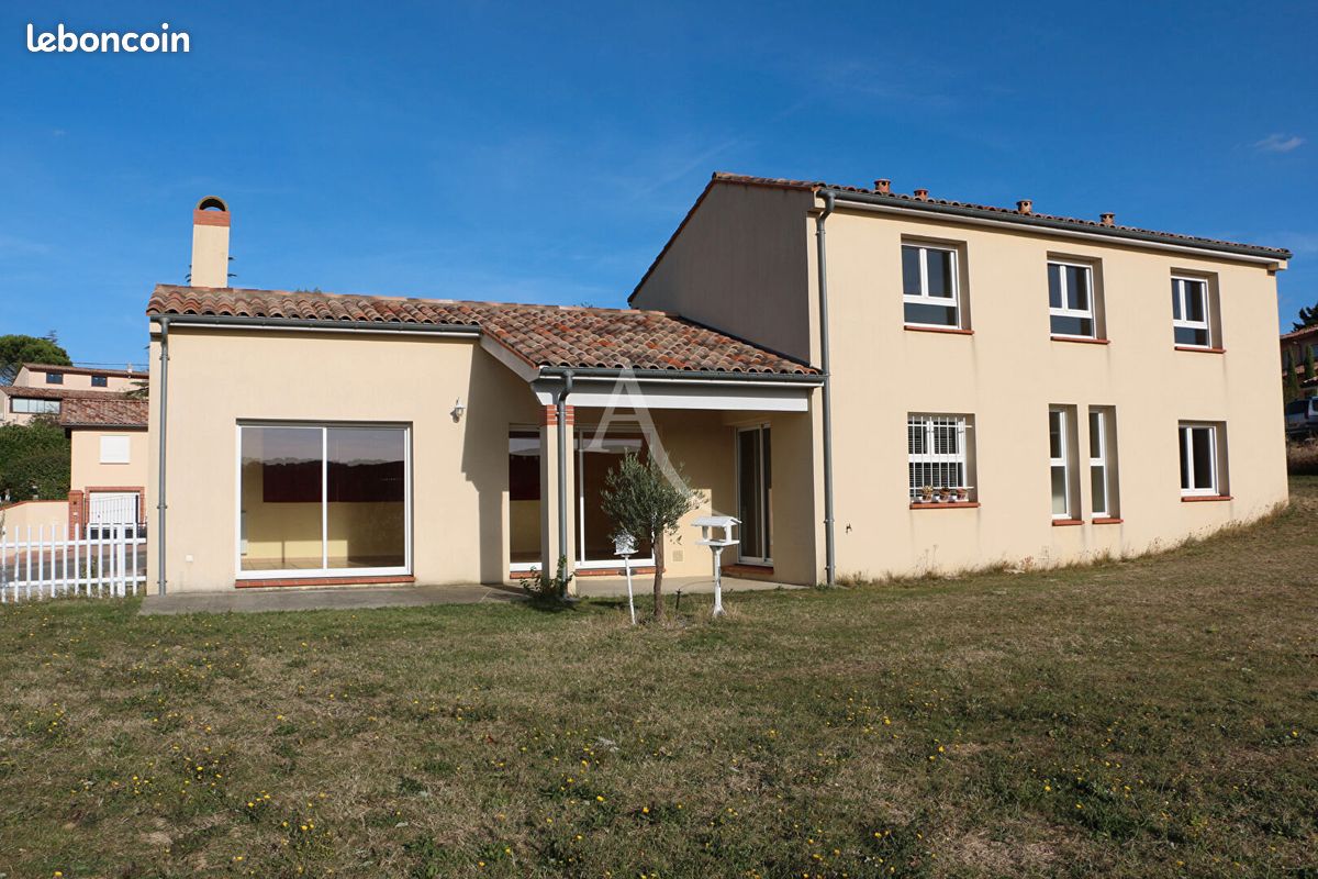 Maison 6 pièces 142 m² · à Castanet-Tolosan · 142 m² · 1 545 €/mois
