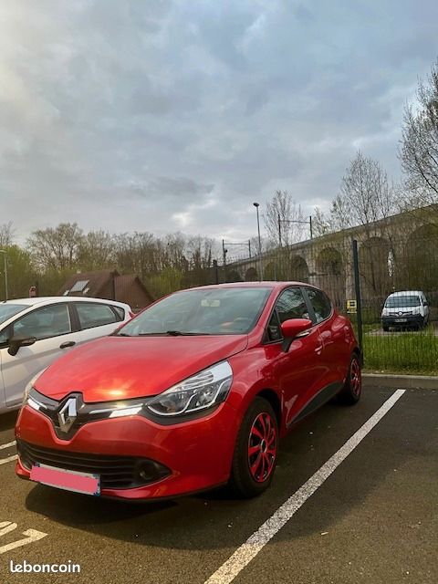 Superbe Renault CLIO IV Rouge - Voitures