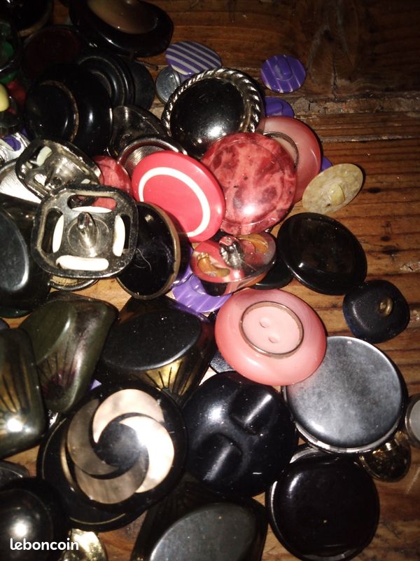 Lot De Boutons Vintage Années 70 - 9 Modèles Au Choix - En écaille - Occasion Très Bon état