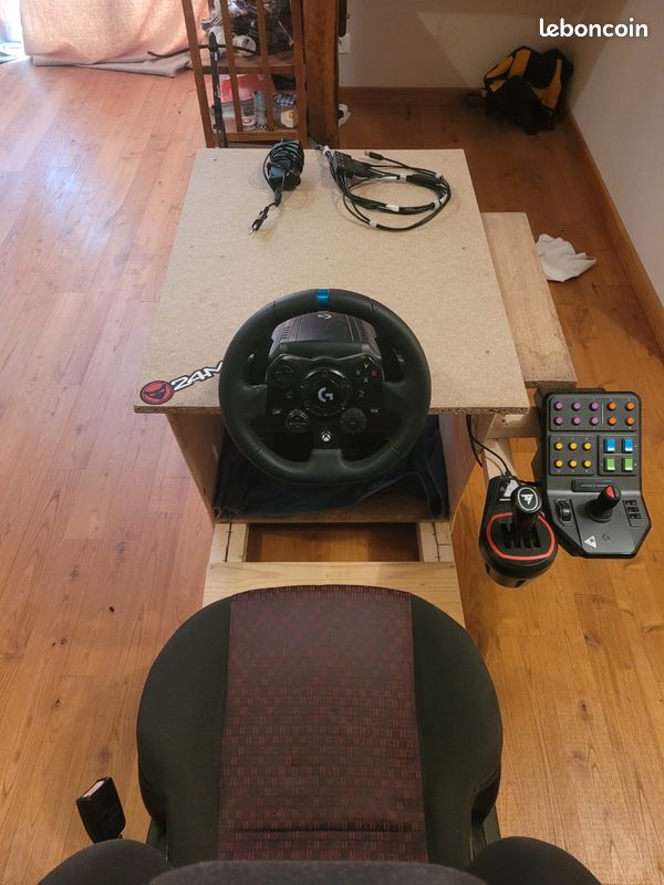 Volant Logitech G923 playseat (image 2)