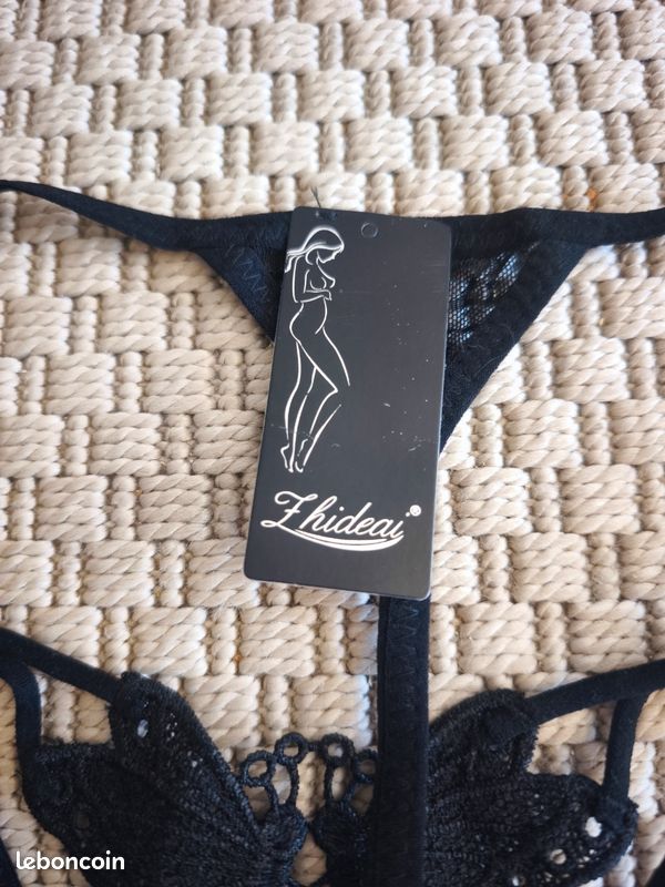 Lot de 5 String magnifique brodés taille S Neuf (image 20)