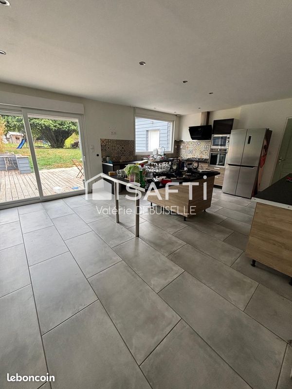Maison 8 pièces 142 m² · à Barlin · 142 m² · 169 000 €
