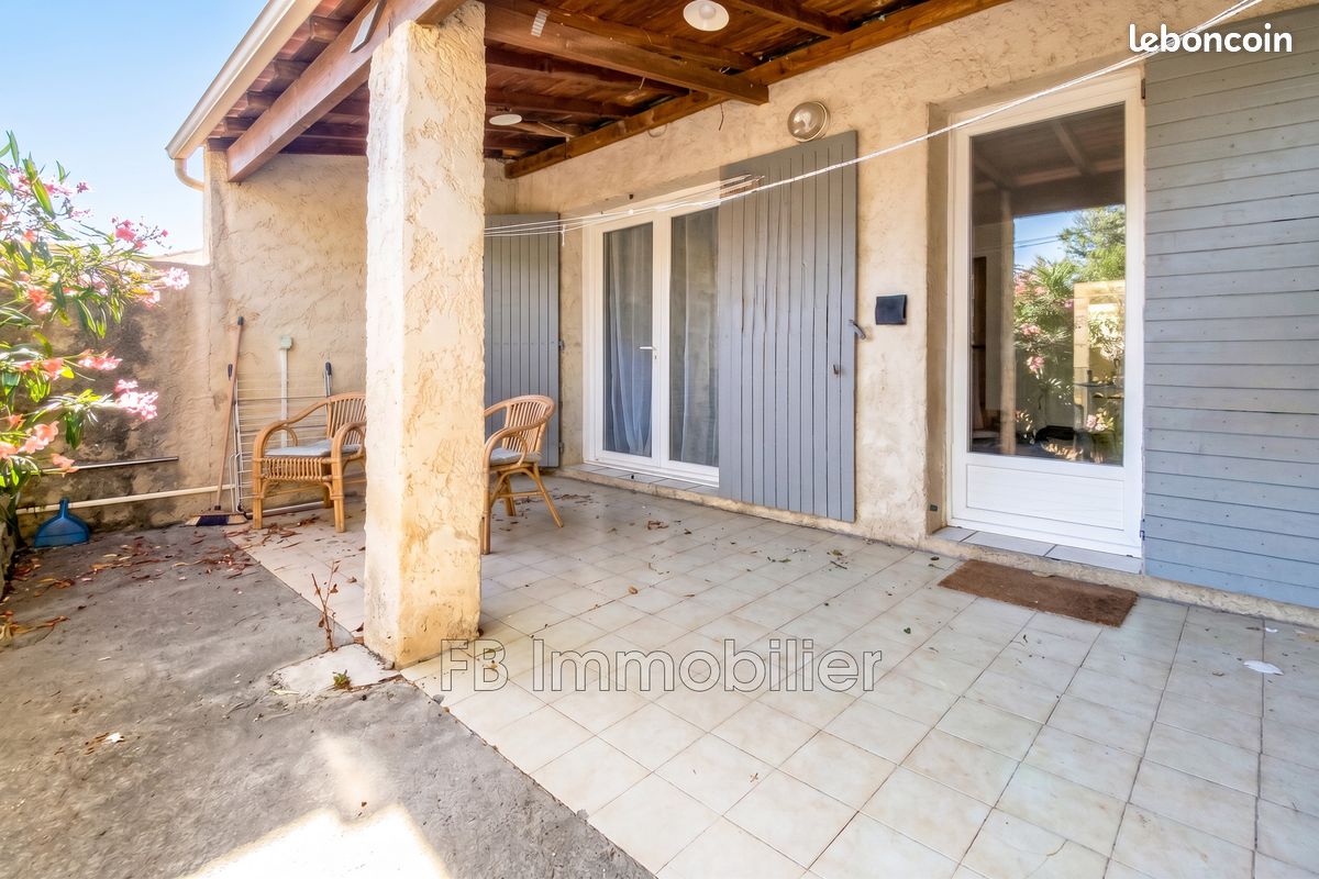 Maison 3 pièces 112 m² · à Aureille · 112 m² · 1 000 €