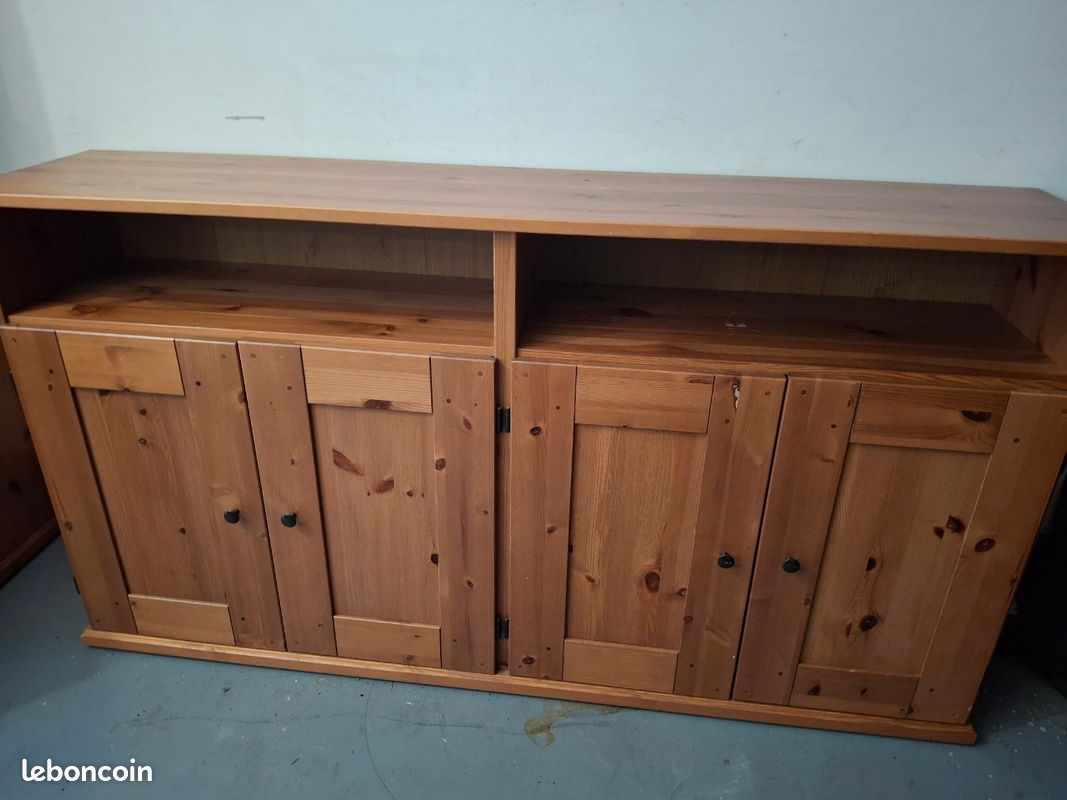 Buffet en bois (image 1)