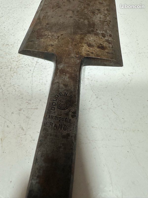Ancien partelet feuille de boucher découpe de viande en cuisine Géant d' acier
