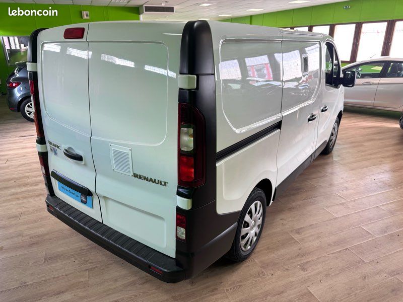 Renault TRAFIC III 1.6 DCI 120 CONFORT L1H1 - TVA RÉCUPÉRABLE (image 8)