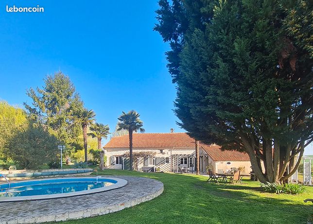 Propriété 9 pièces 276 m²