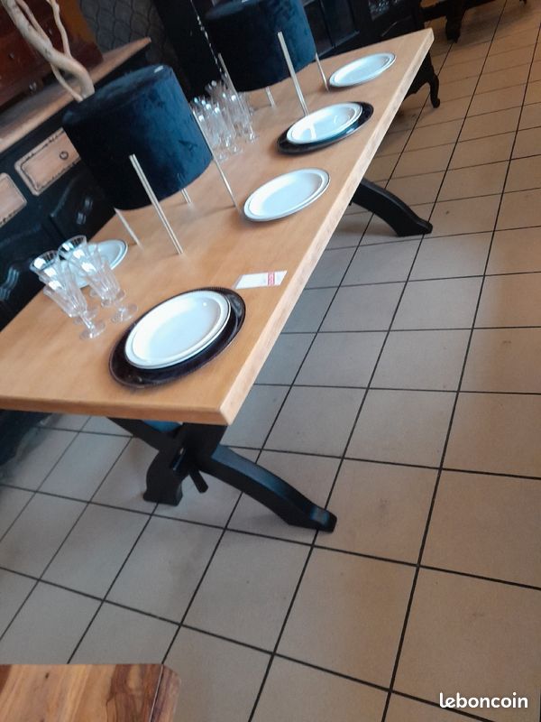 Table (image 1)