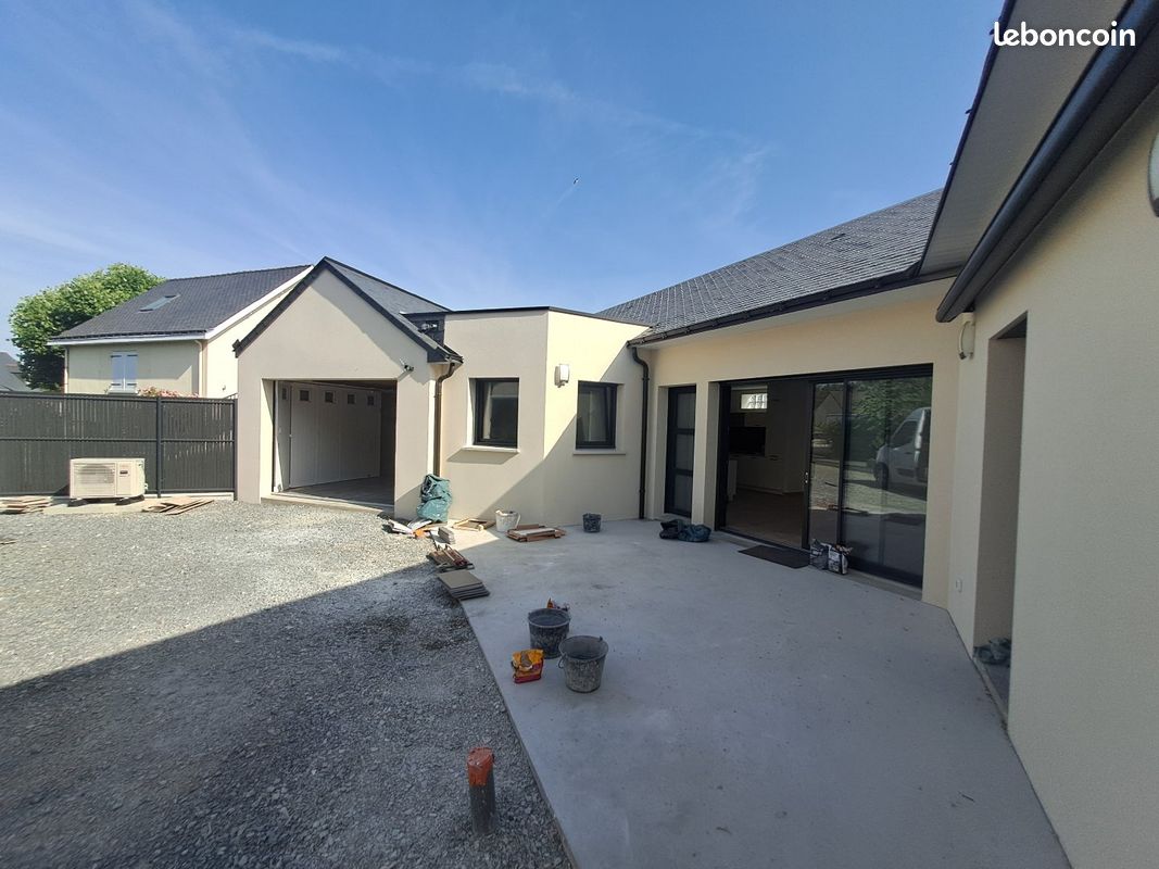 Maison 5 pièces 114 m² · à Beaucouzé · 114 m² · 1 800 €