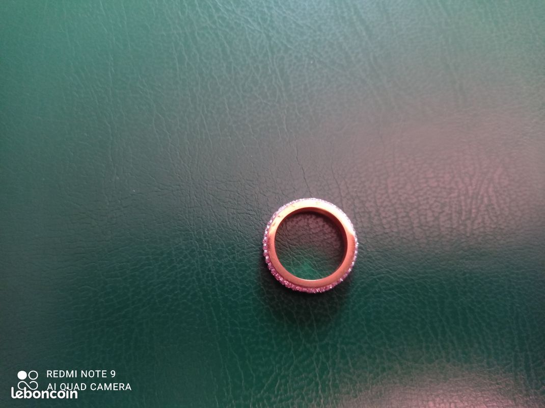 Bague anneau métal doré tour entièrement zirconiums état neuf taille 52 (image 4)