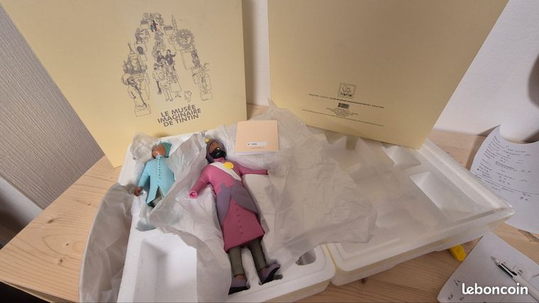 Hergé, Le Musée Imaginaire, figurine le maharadjah et son fils