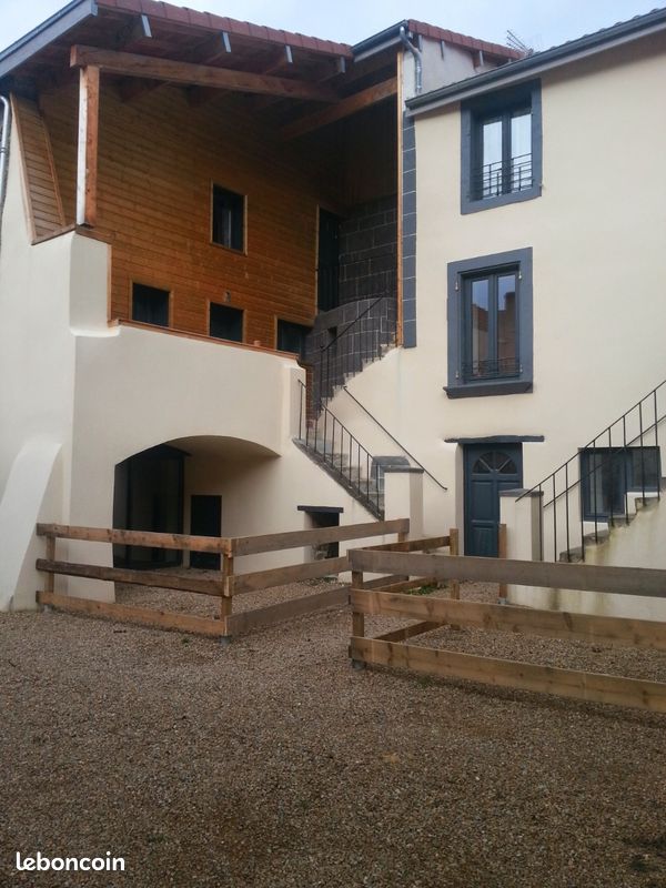 Appartement 7 pièces 180 m² · à Châtel-Guyon · 180 m² · 99 900 €