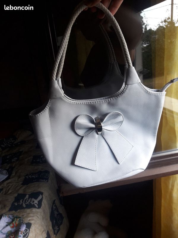 Vend 3 sacs à mains (image 3)